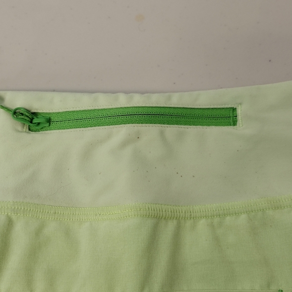 Lululemon Lime Green High-Rise Training Workout Running Athletic Shorts Sz 4 - Picture 16 of 16